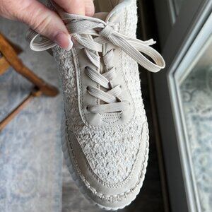 Dolce Vita Cream Textured Sneakers